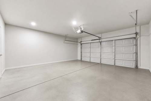 texas-state-Apartment-Building-18725750